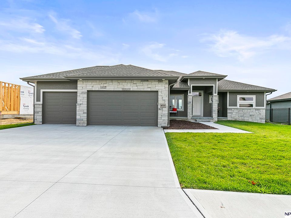 1st image of 4717 N 192nd Ave