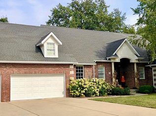 3 Riverwood Dr, Rochester, IL 62563