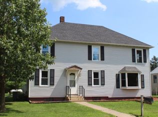 104 3rd St, Melrose, WI 54642