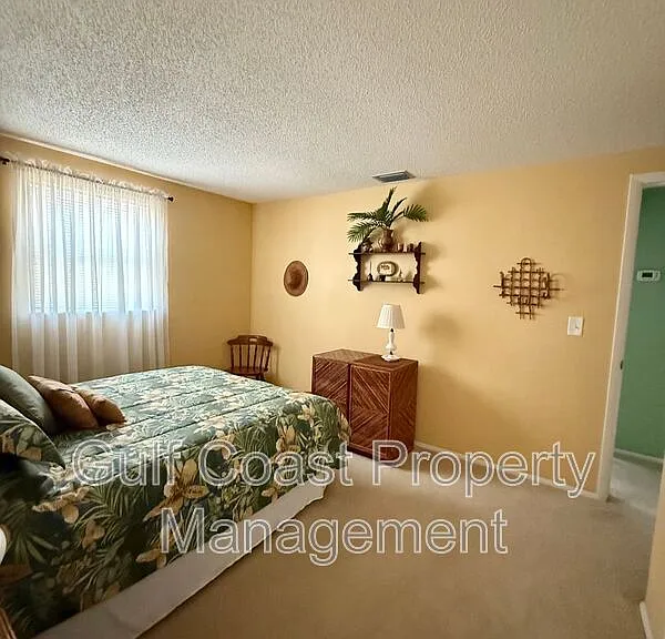 12884 Bacchus Rd — Photo 31