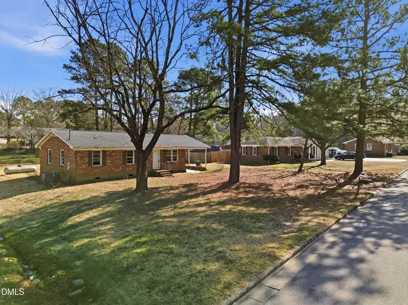 604 Sexton Ave, Zebulon, NC 27597