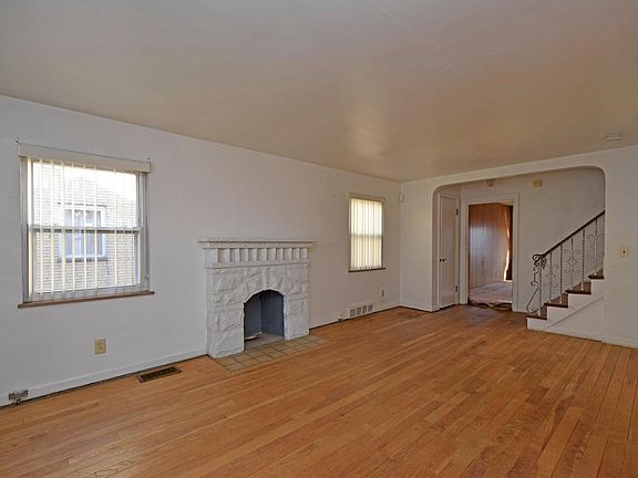 4th image of 7288 Eastlawn Dr