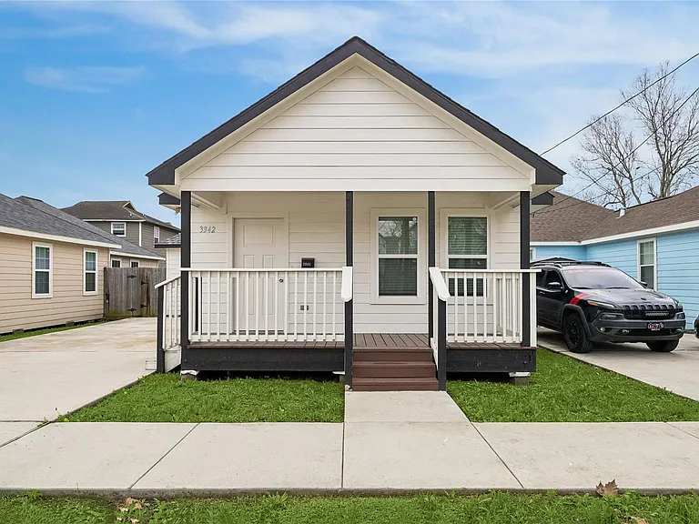 3342 Simmons St — Photo 1
