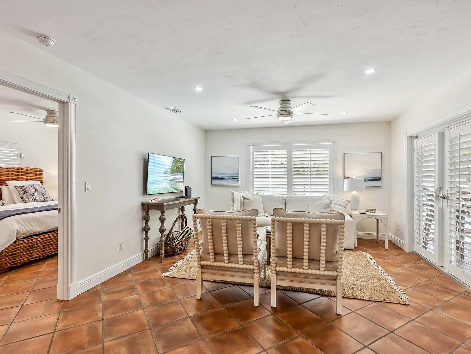 4 bed, 2.0 bath, 1646 sqft, $5,316 — Photo 4