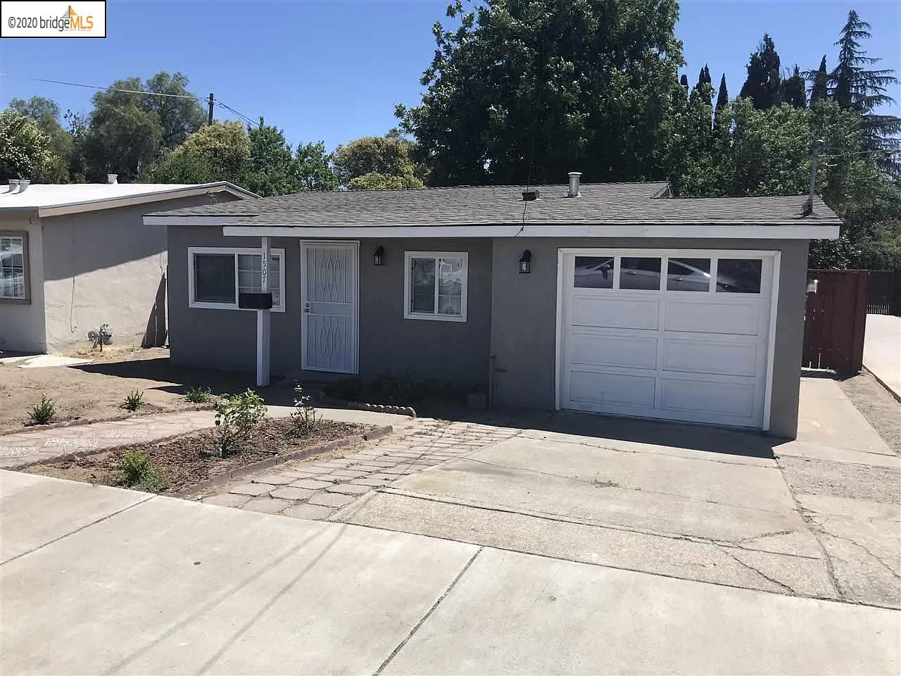 1507 D St photo 1