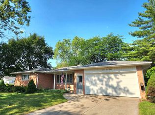 201 Shady Ln, Auburn, MI 48611