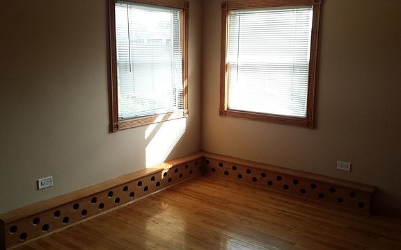 3rd image of 10911 S Lloyd Dr APT 12