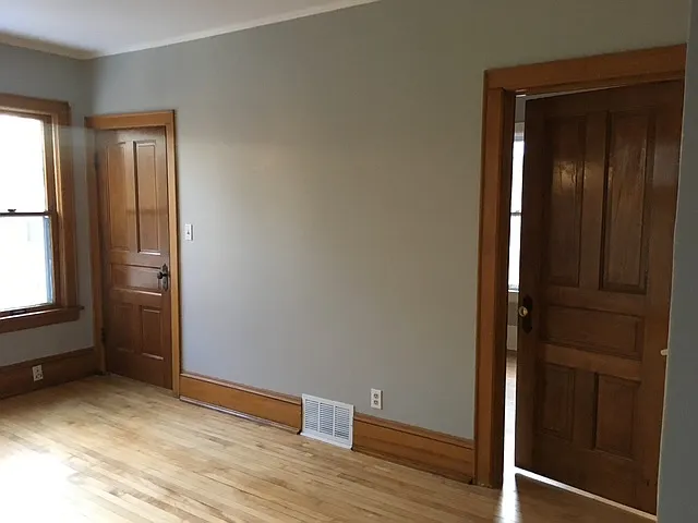 822 E Auer Ave #2 — Photo 4