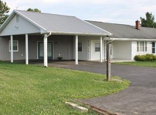 2159 Rock Cliff Rd, Bedford, VA 24523