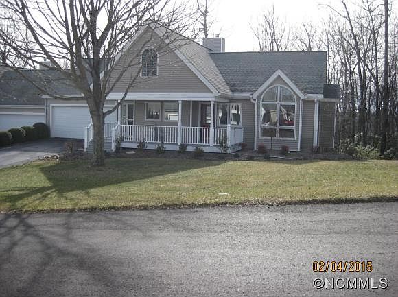 1st image of 110 Carriage Walk Ln