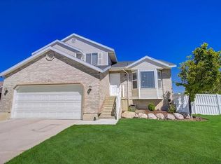 7161 S Aerie Hill Dr, West Jordan, UT 84081
