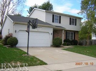 25 Aberdeen Way, Bloomington, IL 61704