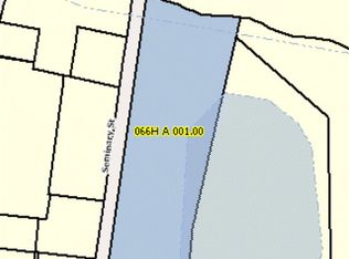 Seminary St, Hollow rock, TN 38342