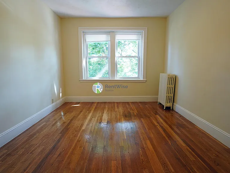 41-45 Chestnut Hill Ave — Photo 10