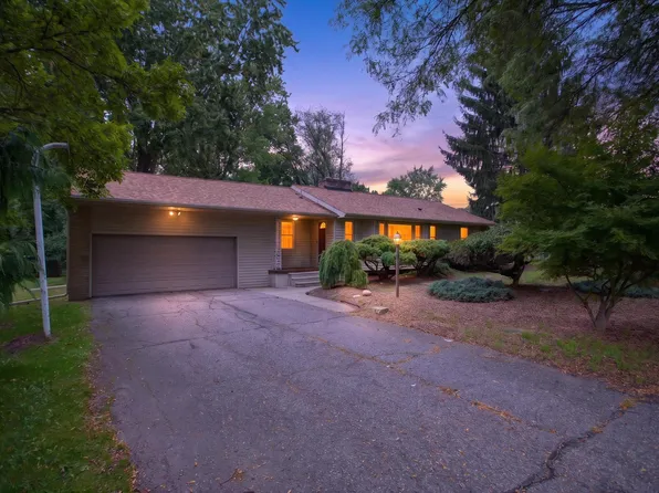 2400 Smiley Way, Jackson, MI 49203