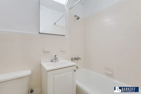 Rented by Barkoff Residential  | media 28