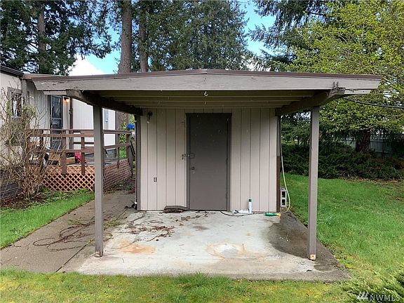 4th image of 1024 205th Street Ct E #32