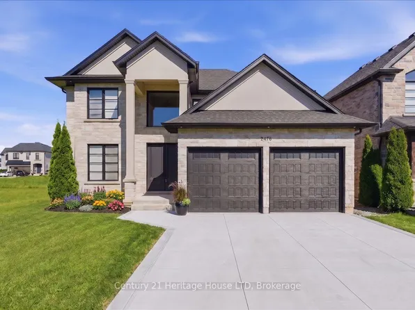 2476 Colangelo Dr, Niagara Falls, ON L2J 0A1