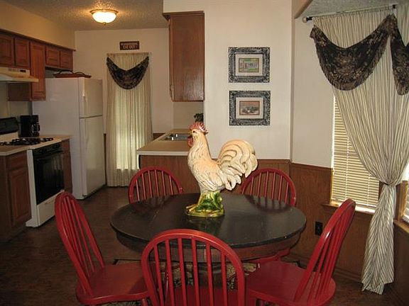 3rd image of 2026 Chalfont Dr