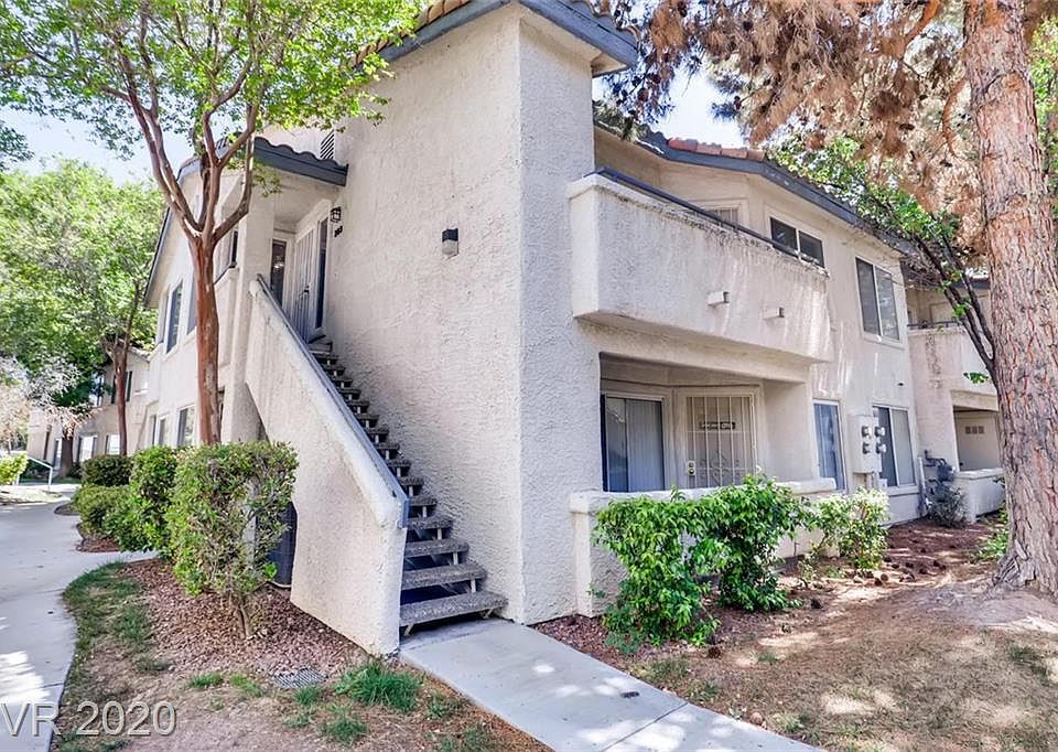 1st image of 3168 Tarpon Dr Unit 203