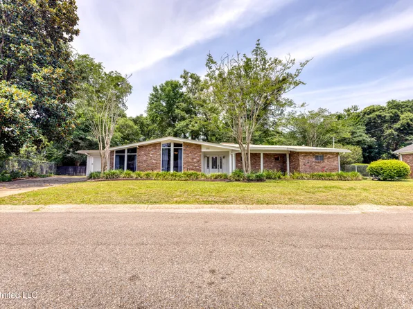 351 Southern Cir, Gulfport, MS 39507