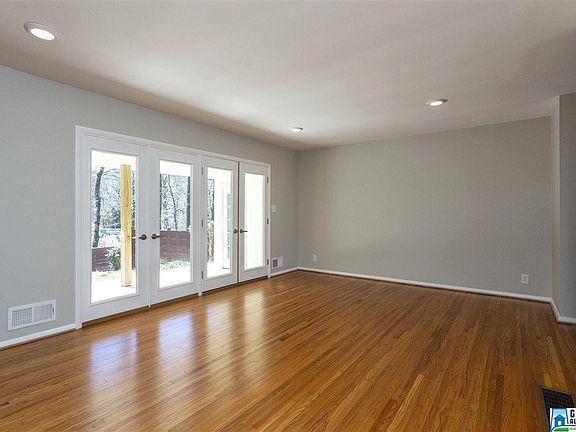 5th image of 3061 Whispering Pines Cir