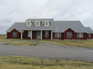 1604 N 9 Mile Rd, Marlow, OK 73055