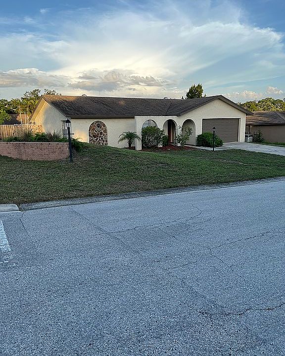 1st image of 8197 Coachlight Cir