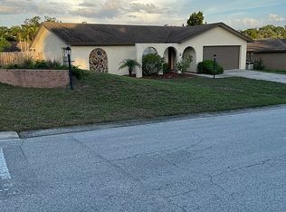 8197 Coachlight Cir, Seminole, FL 33776