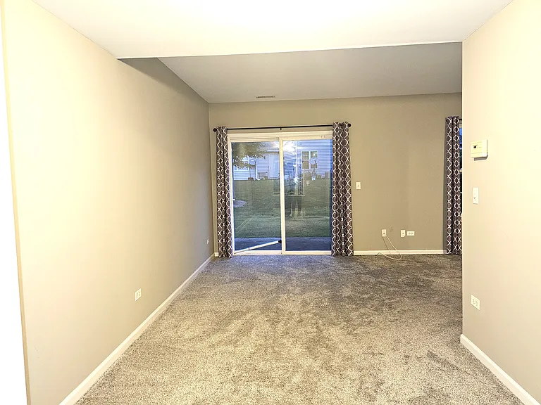 1225 N Village Dr — Photo 8