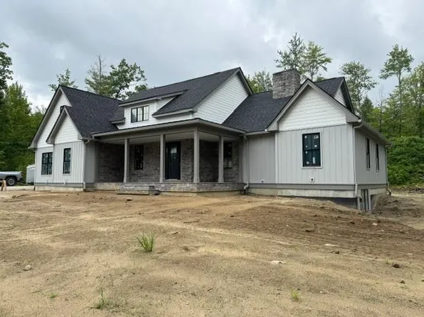 60 Stone Post Road, Holderness, NH 03245