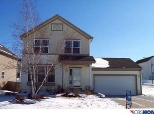 19329 N St, Omaha, NE 68135