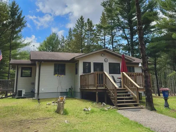 950 Deerborn Avenue, Friendship, WI 53934