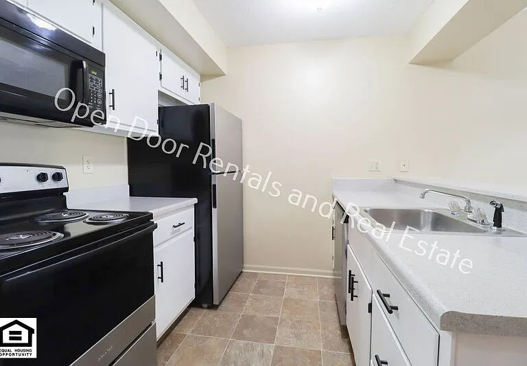 1000 Old Brick Rd #215 — Photo 6