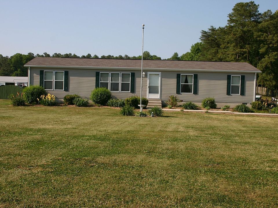 2nd image of 26483 Cave Neck Rd