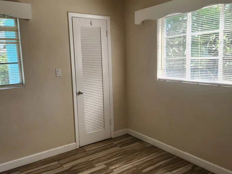 6621 Rosati Ln S — Photo 15