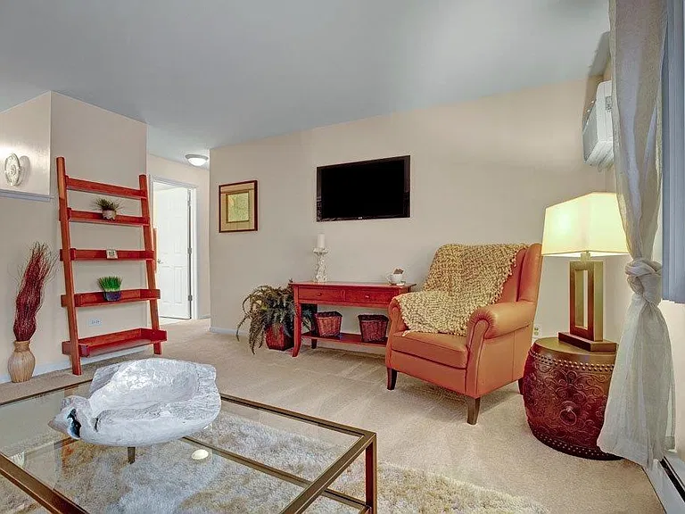 Blackhawk Apartment Homes — Photo 6