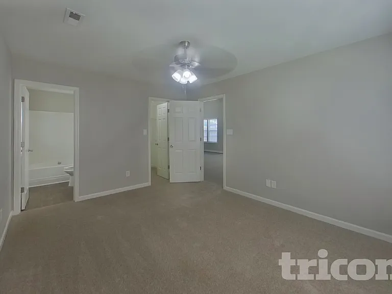 6129 Whispering Brook Ct — Photo 9