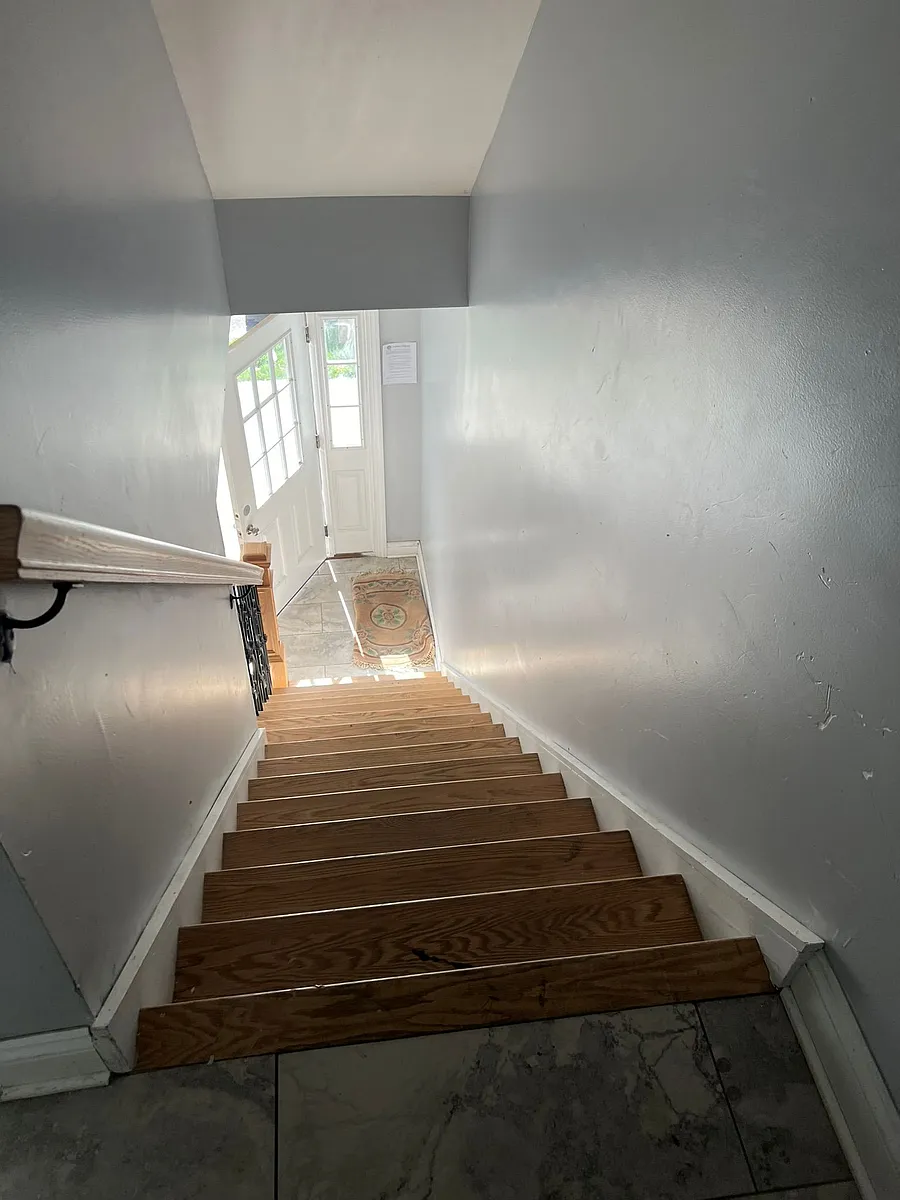 Building Photo - 37 Heckel St #3