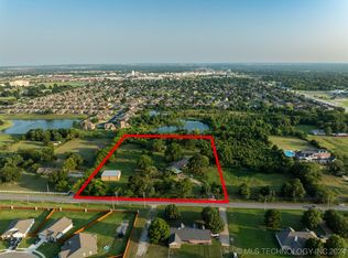 11624 E 106th St N, Owasso, OK 74055