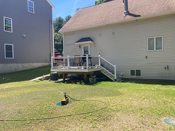 2nd image of 59 Maple Ave APT B