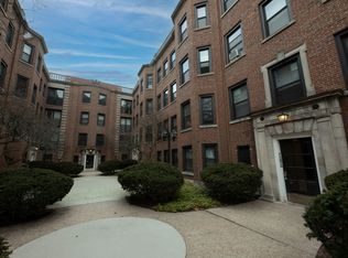 207 Kedzie St APT 2C, Evanston, IL 60202