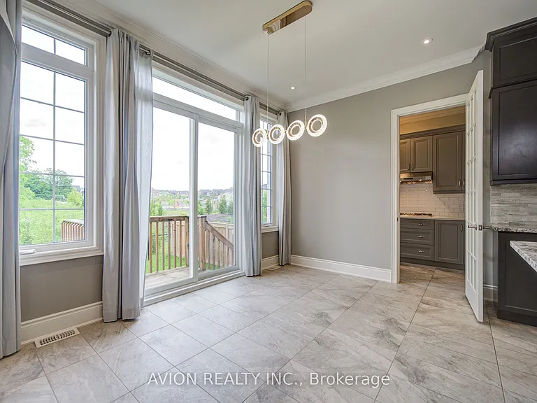 102 Joseph Hartman Cres — Photo 22