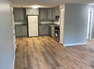 351 Hildreth St APT 33, Lowell, MA 01850