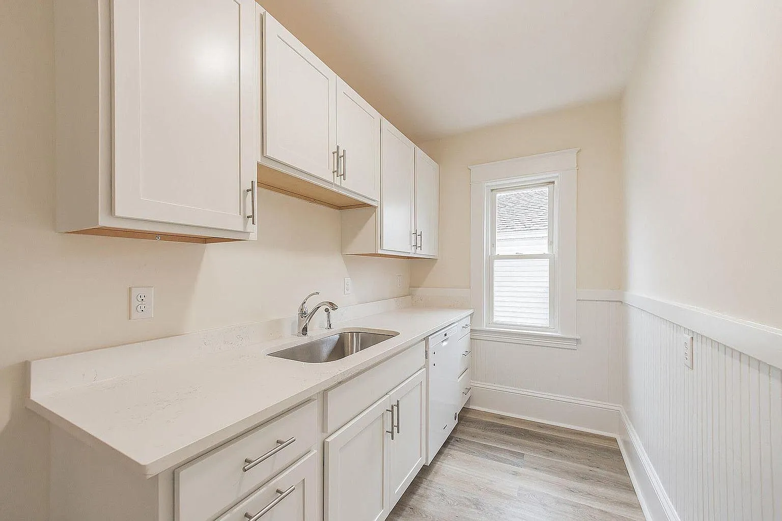 3 bed, 1350 sqft, $2,500 — Photo 1