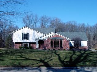 4272 Woodland Streams Dr, Greenwood, IN