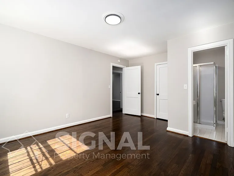 736 Martinwood Rd — Photo 23