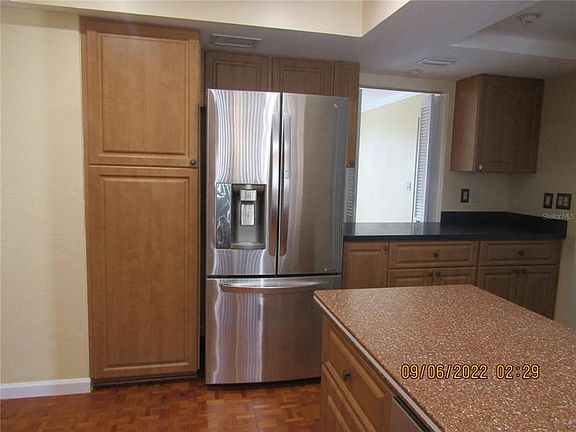 5th image of 3688 Glen Oaks Manor Dr
