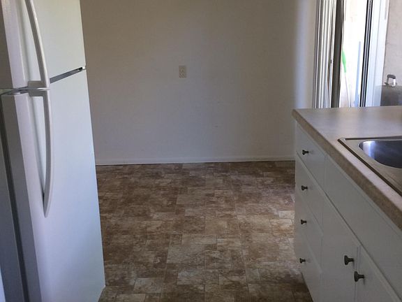3rd image of 1355 Bond St #B