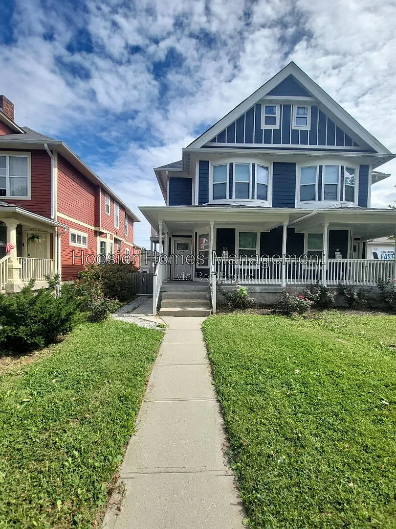 3 bed, 2.5 bath, $1,550 — Photo 1